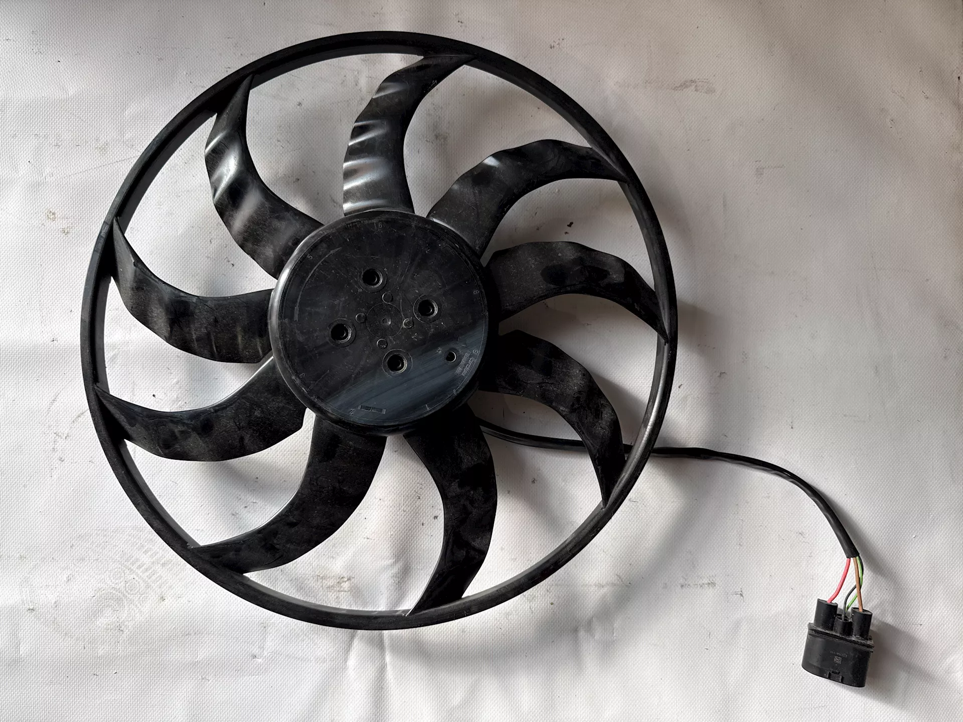 Ventilátor chladiče, 5WA 959 455 H, 5WA 121 203 H, poškozený konektor