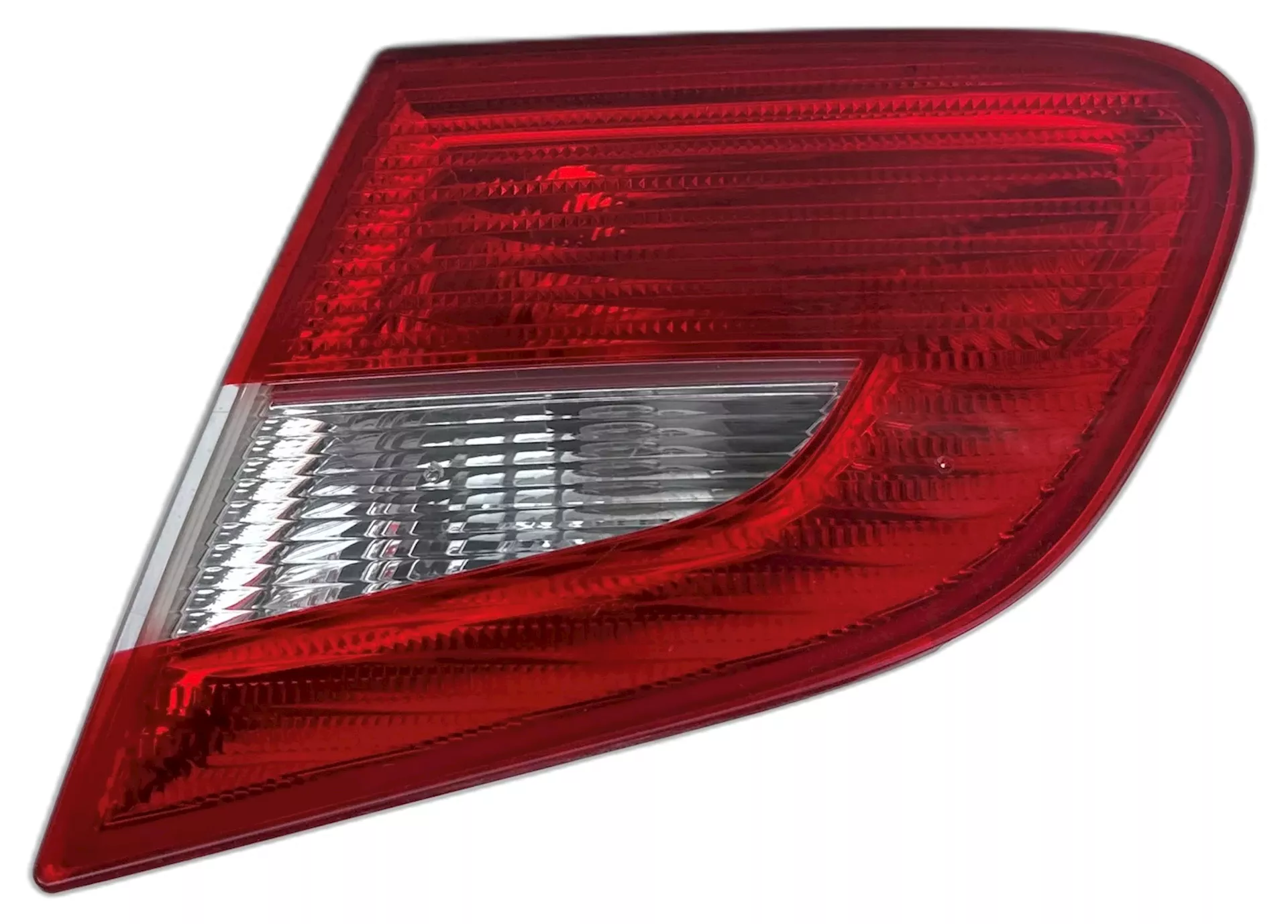 Zadní světlomet pravý vnitřní, Škoda Superb II liftback, 3T5 945 094