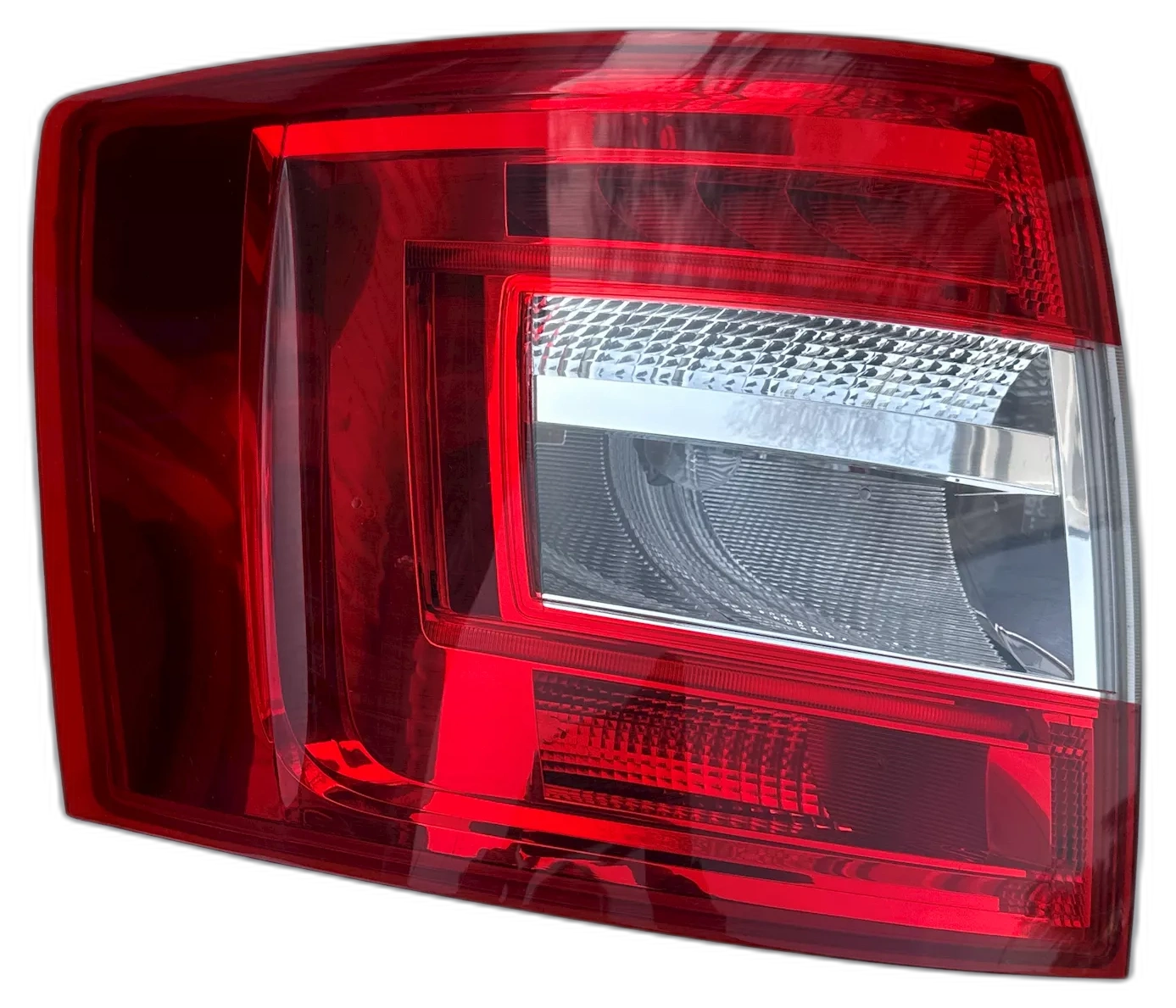 Zadní světlomet levý, Škoda Octavia III kombi, 5E9 945 095 B