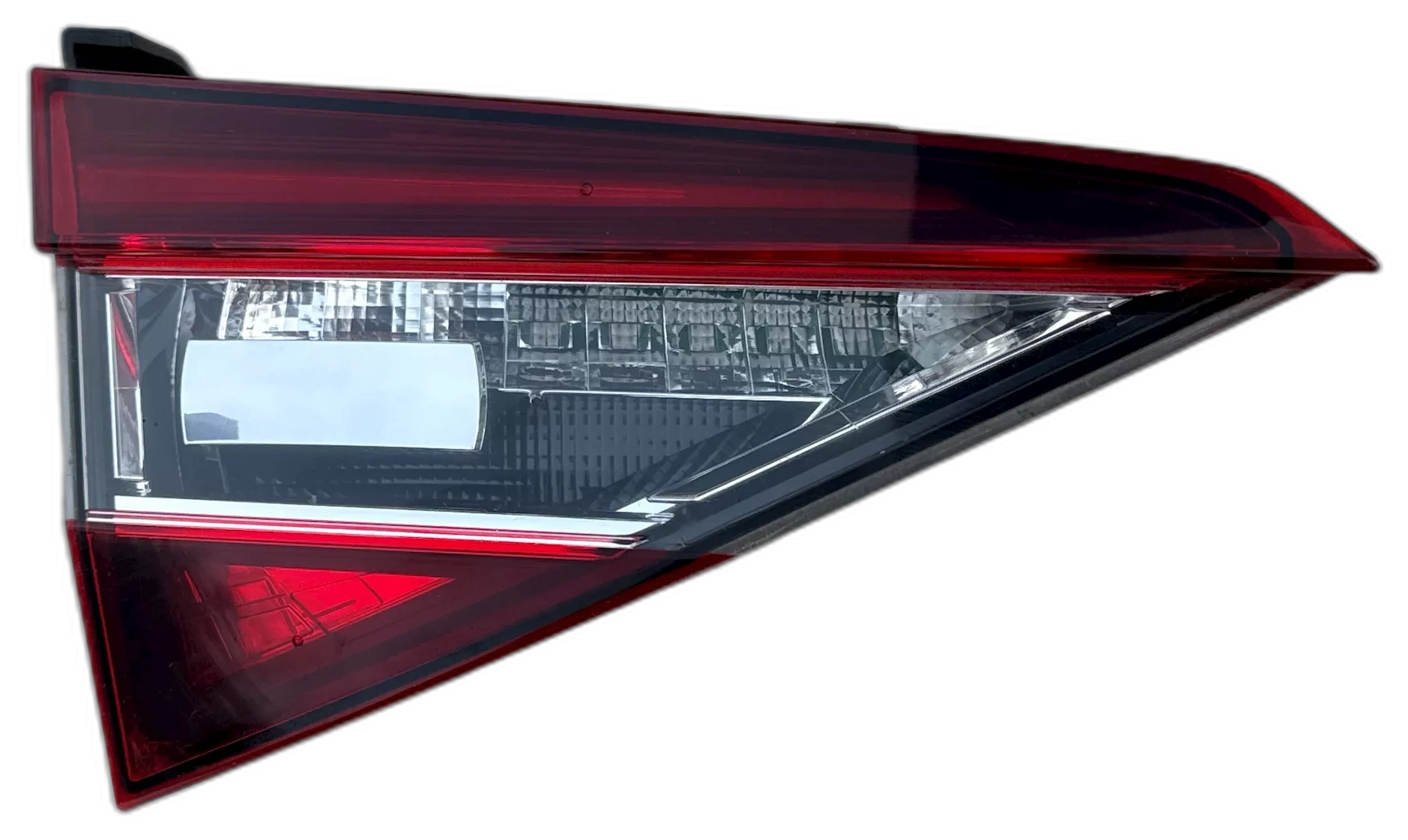 Zadní světlomet levý vnitřní, Škoda Superb III, 3V9 945 307 F
