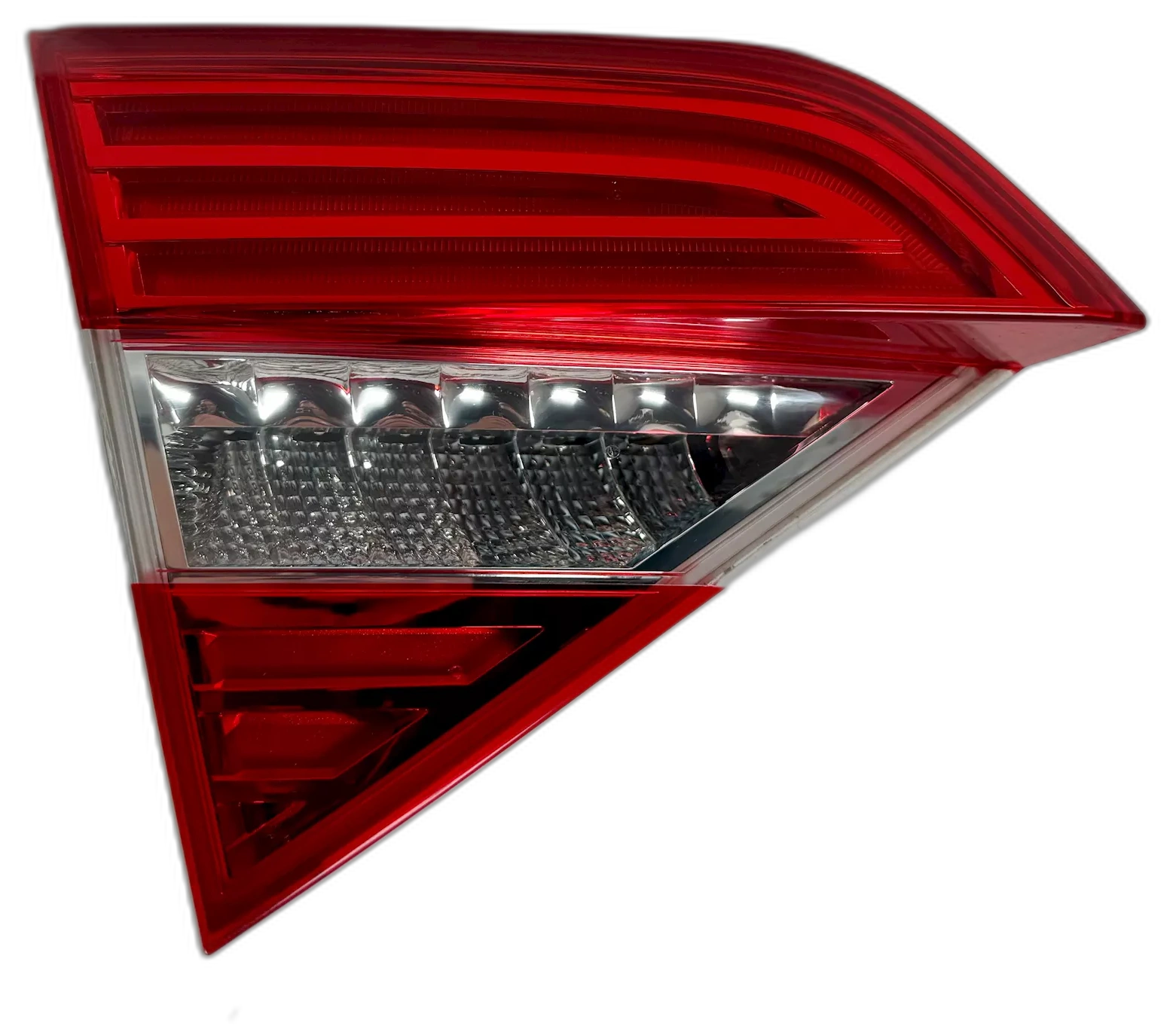 Zadní světlomet levý vnitřní, Škoda Superb II liftback, 3T5 945 093 A