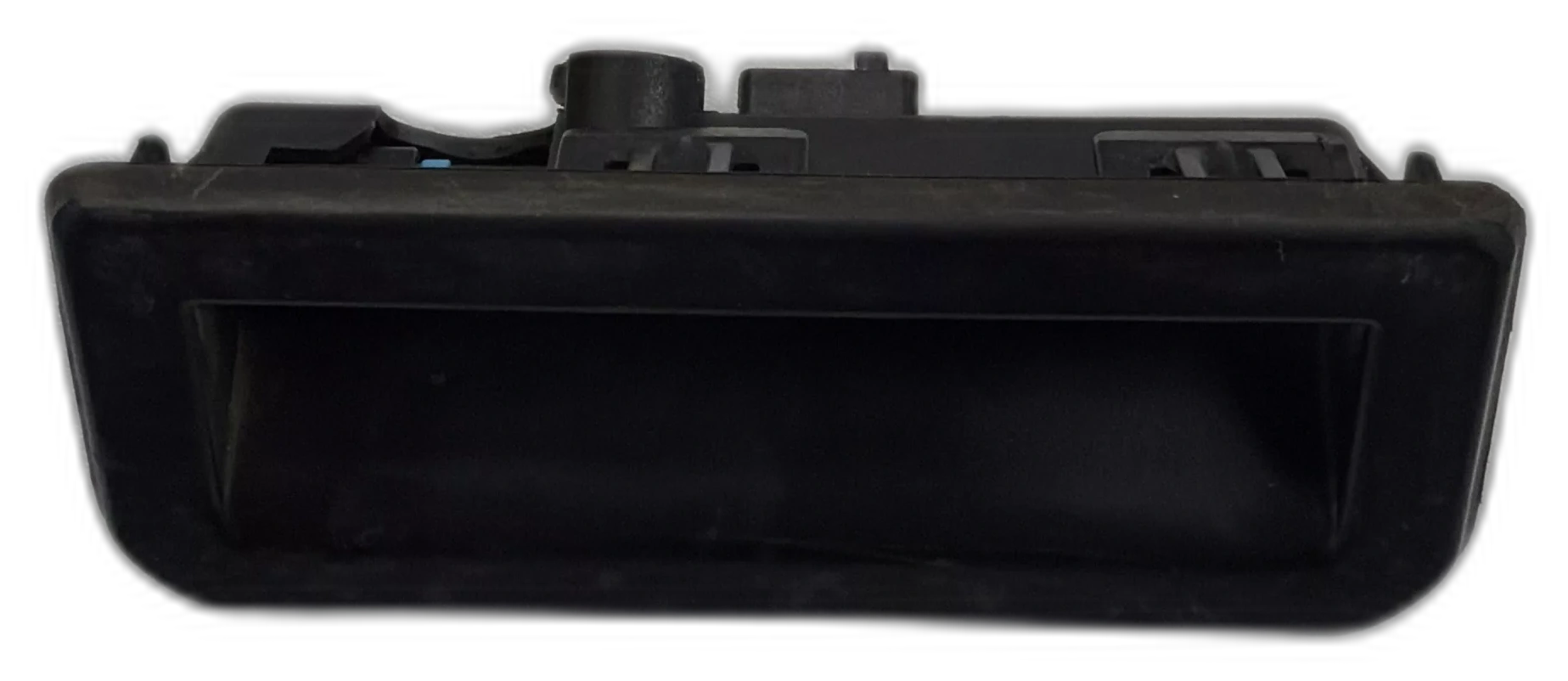 Klika pátých dveří, 6V0 827 566