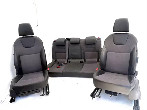Sedačky, Škoda Octavia III, polokožené vyhřívané