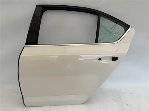 Dveře levé zadní, Škoda Octavia III liftback, LF9E - 9P9P - 1026