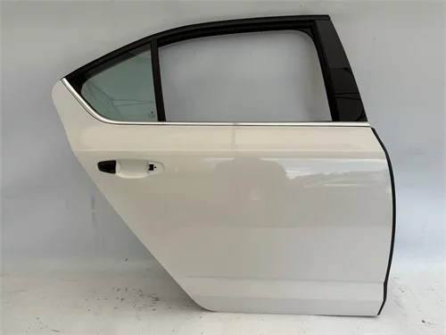 Dveře pravé zadní, Škoda Octavia III liftback, LF9E - 9P9P - 1026