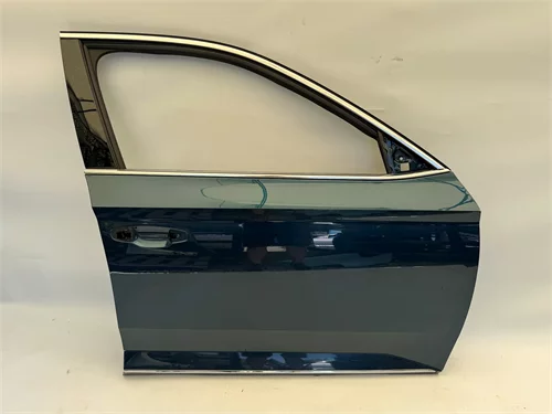 Dveře pravé přední, Škoda Superb III, LW5Q - 0F0F - 9474