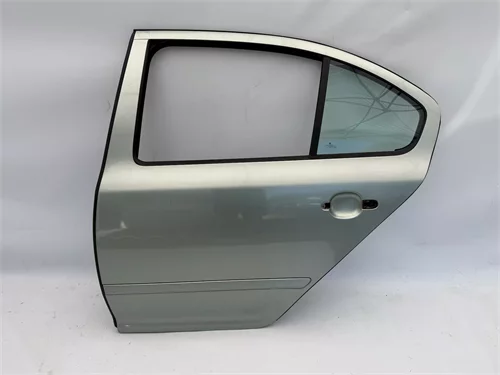 Dveře levé zadní, Škoda Octavia II liftback, LF7W - 8B8B - 9559 č.1099