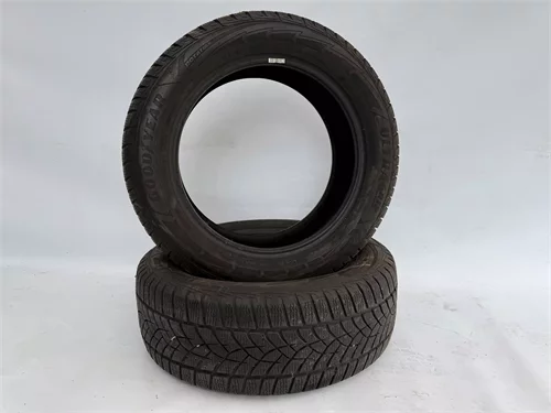 Zimní pneumatiky Goodyear UltraGrip Performance, 235/55 R18, Z61