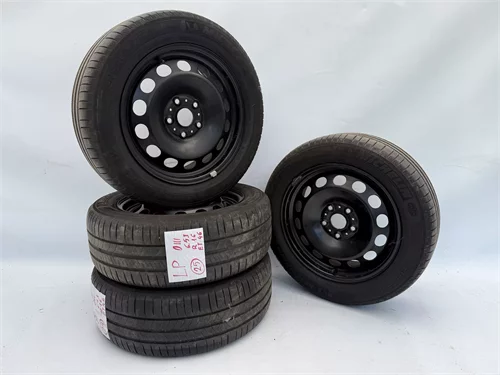 Plechové disky + Letní pneumatiky Michelin 205/55 R16, LP25