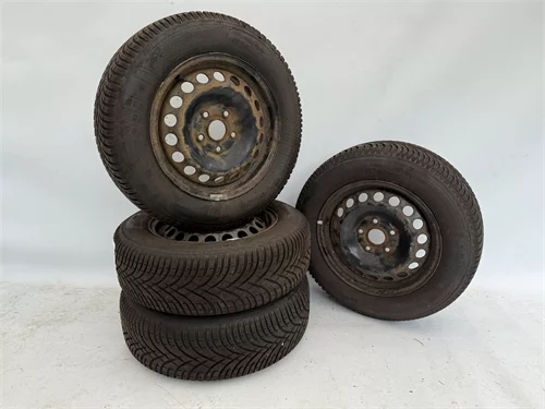 Plechové disky + Zimní pneumatiky Kleber 195/65 R15, ZP67