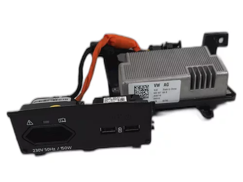Měnič napětí 230V + 2x USB, 5Q0 907 155 B