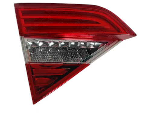 Zadní světlomet levý vnitřní, Škoda Superb II liftback, 3T5 945 093 A