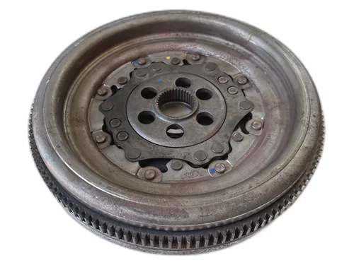 Setrvačník, 03L 105 266 CL, 30 000km, 011
