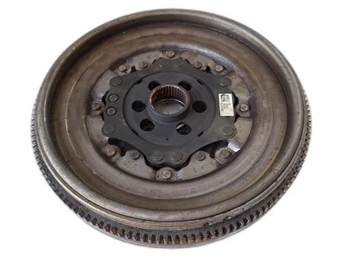 Setrvačník, 04L 105 266 AD, 161 000km, 015