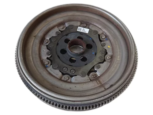 Setrvačník, 04L 105 266 AD, 136 000km, 017